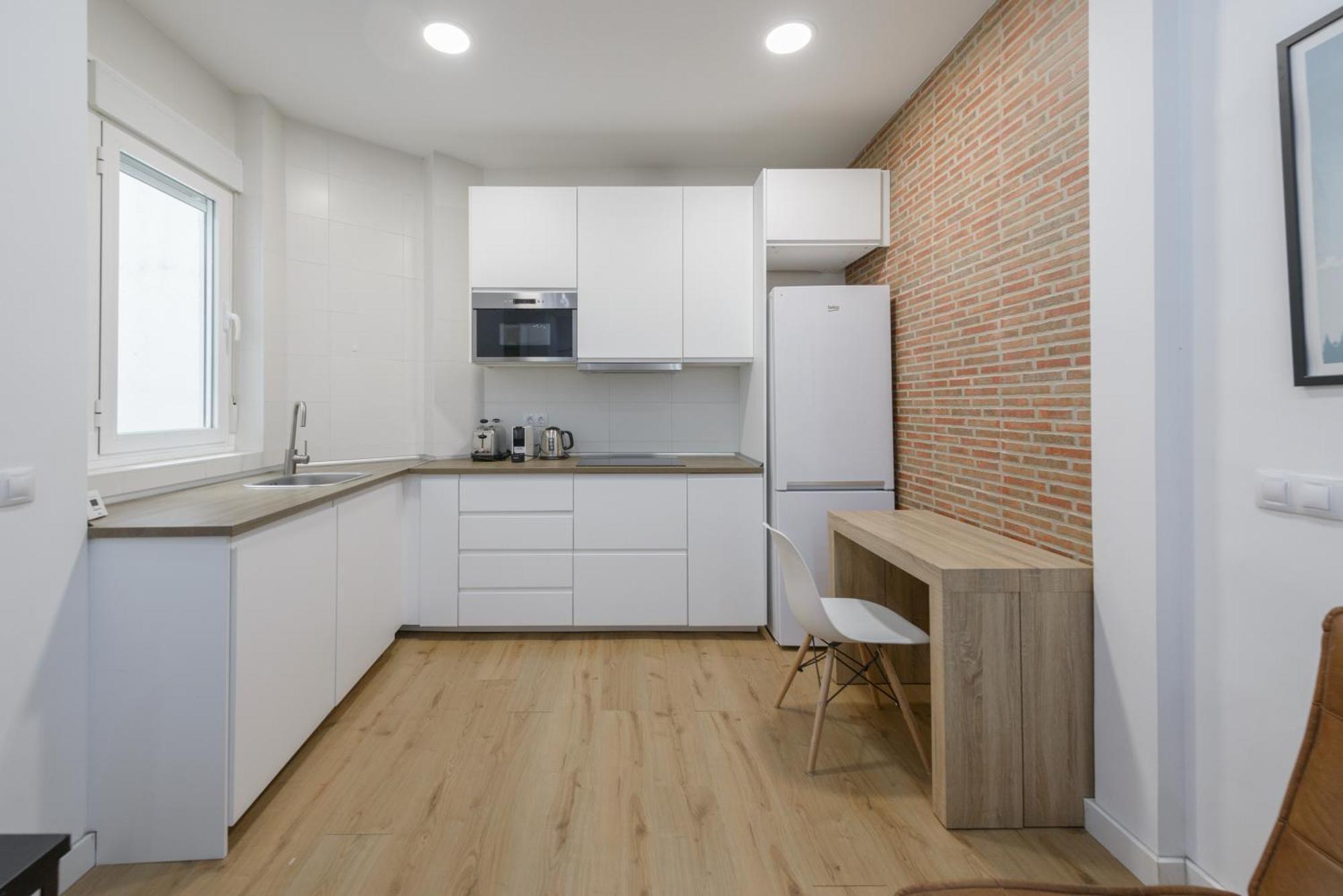 Avila Calle, Precioso Estudio En Santiago Bernabeu-Estrecho En Segundo Piso Sin Ascensor Apartment Madrid Ngoại thất bức ảnh