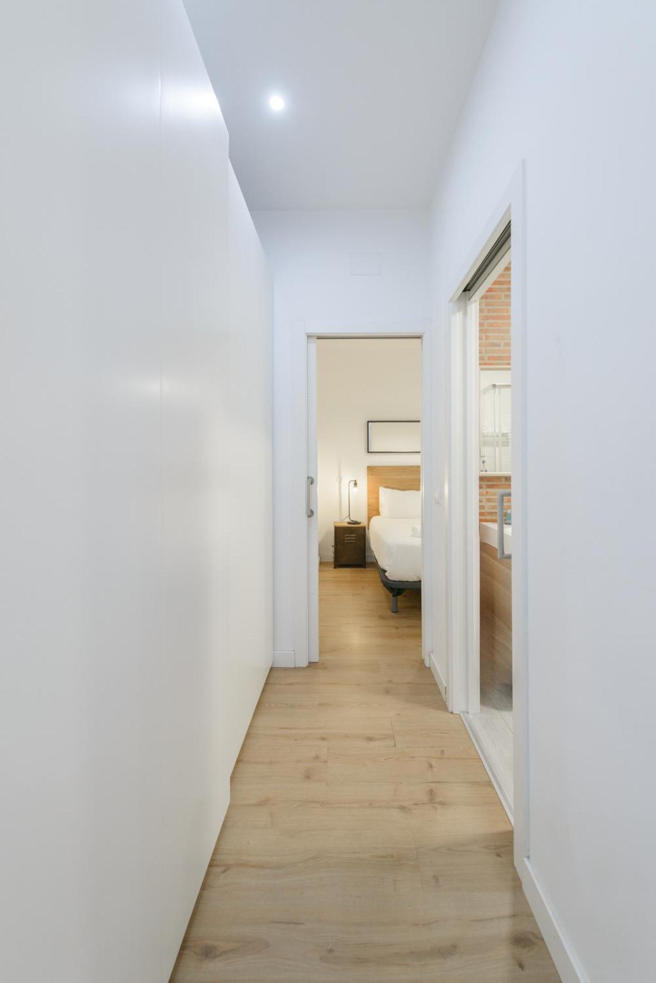 Avila Calle, Precioso Estudio En Santiago Bernabeu-Estrecho En Segundo Piso Sin Ascensor Apartment Madrid Ngoại thất bức ảnh