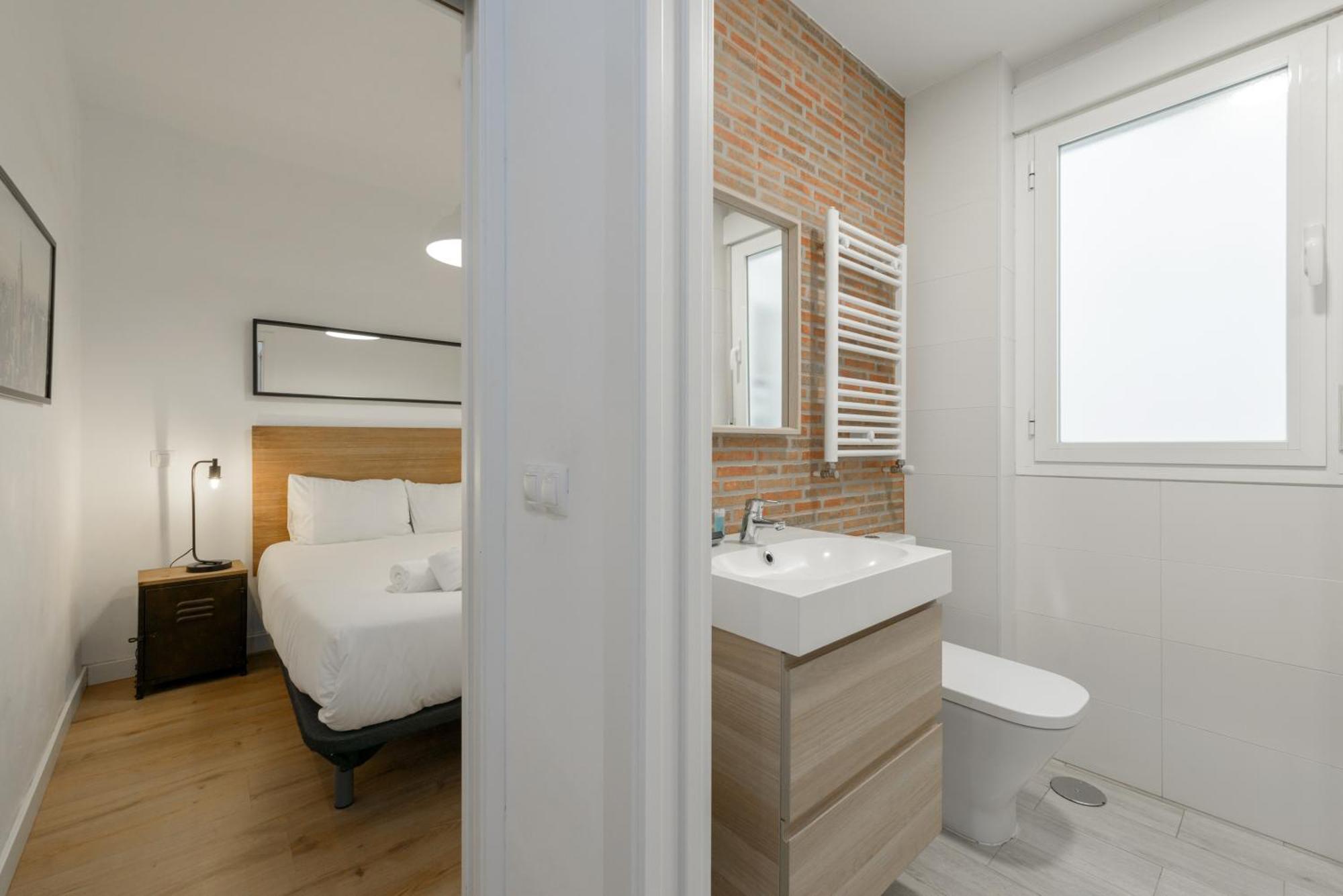 Avila Calle, Precioso Estudio En Santiago Bernabeu-Estrecho En Segundo Piso Sin Ascensor Apartment Madrid Ngoại thất bức ảnh