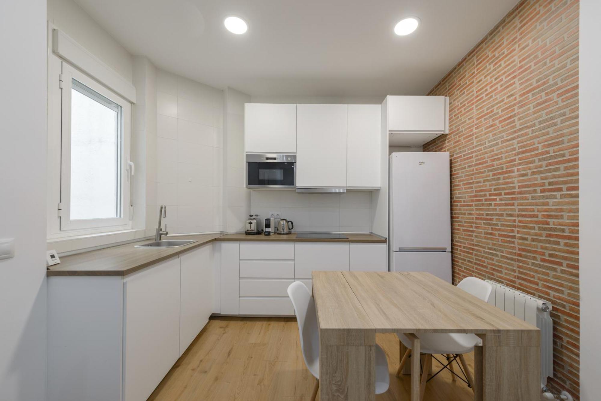 Avila Calle, Precioso Estudio En Santiago Bernabeu-Estrecho En Segundo Piso Sin Ascensor Apartment Madrid Ngoại thất bức ảnh