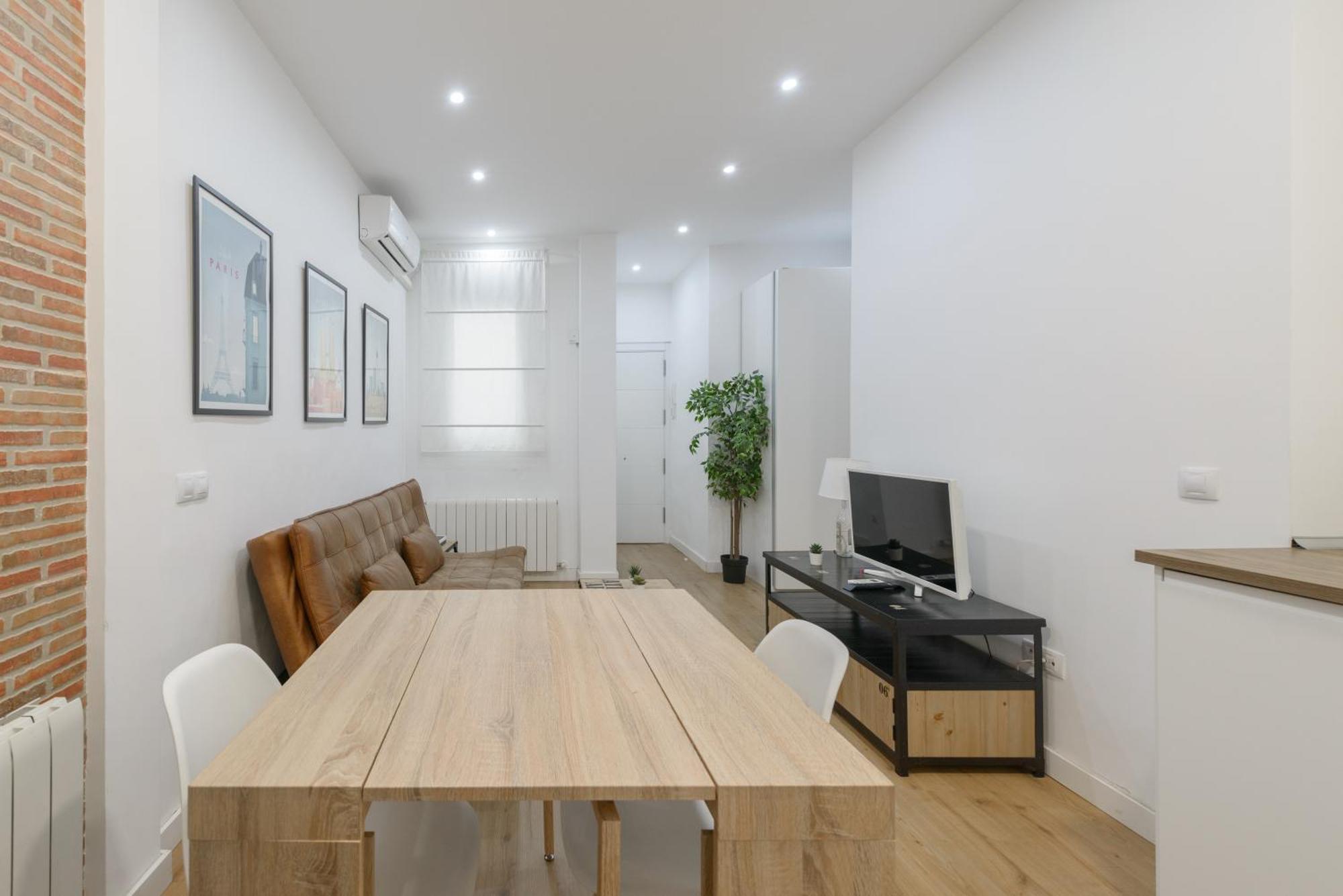 Avila Calle, Precioso Estudio En Santiago Bernabeu-Estrecho En Segundo Piso Sin Ascensor Apartment Madrid Ngoại thất bức ảnh