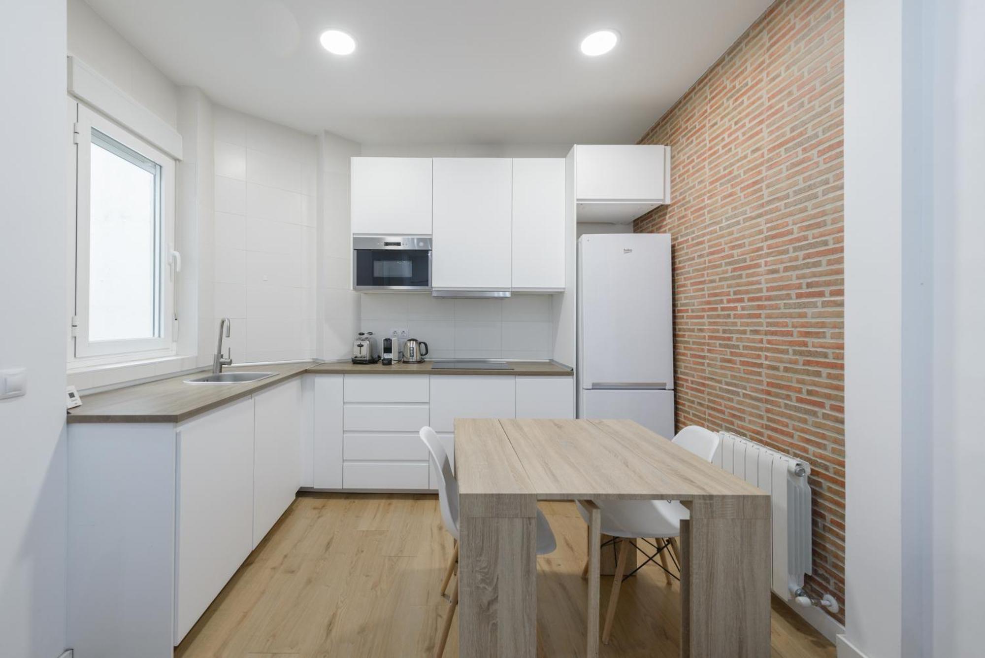 Avila Calle, Precioso Estudio En Santiago Bernabeu-Estrecho En Segundo Piso Sin Ascensor Apartment Madrid Ngoại thất bức ảnh