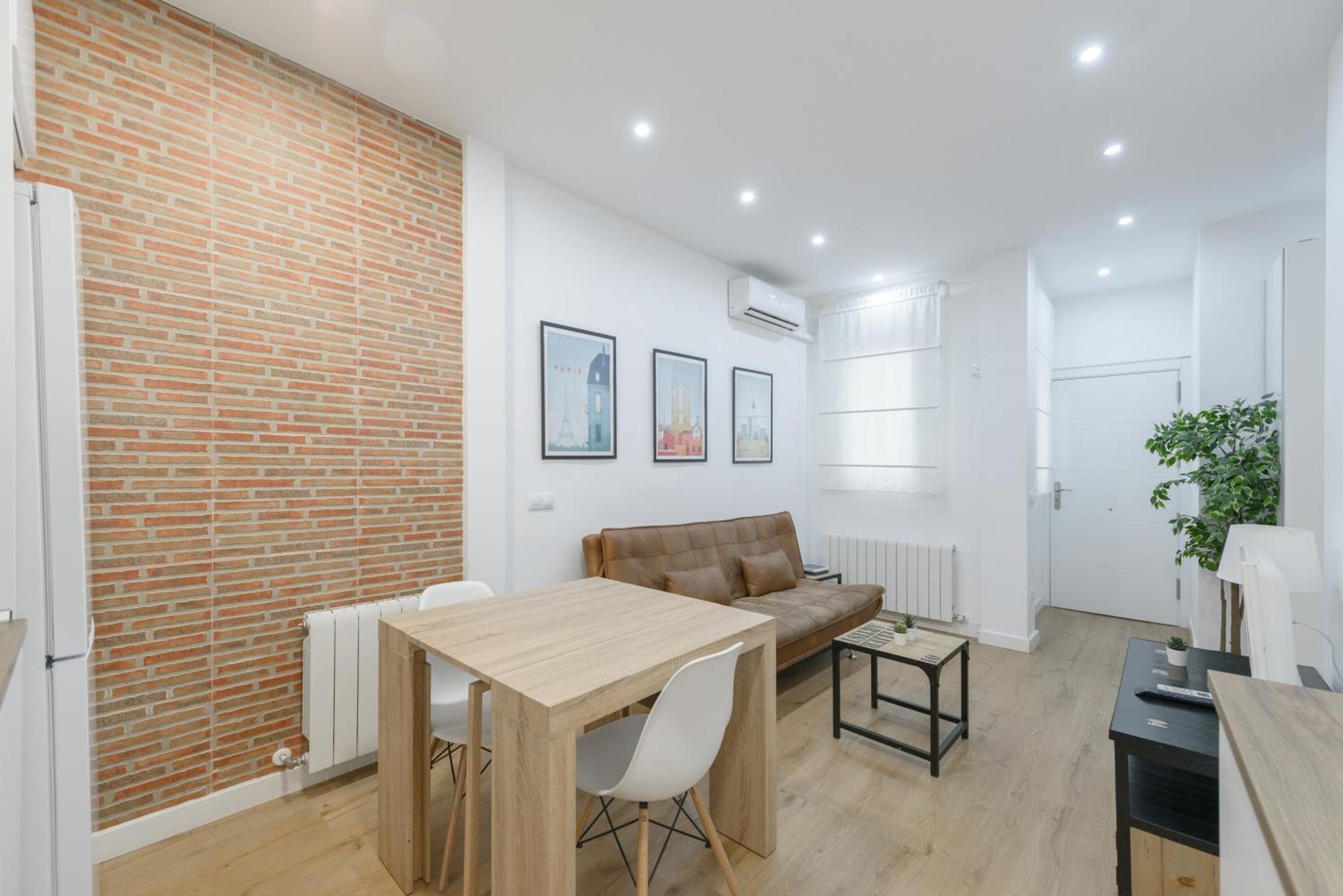 Avila Calle, Precioso Estudio En Santiago Bernabeu-Estrecho En Segundo Piso Sin Ascensor Apartment Madrid Ngoại thất bức ảnh