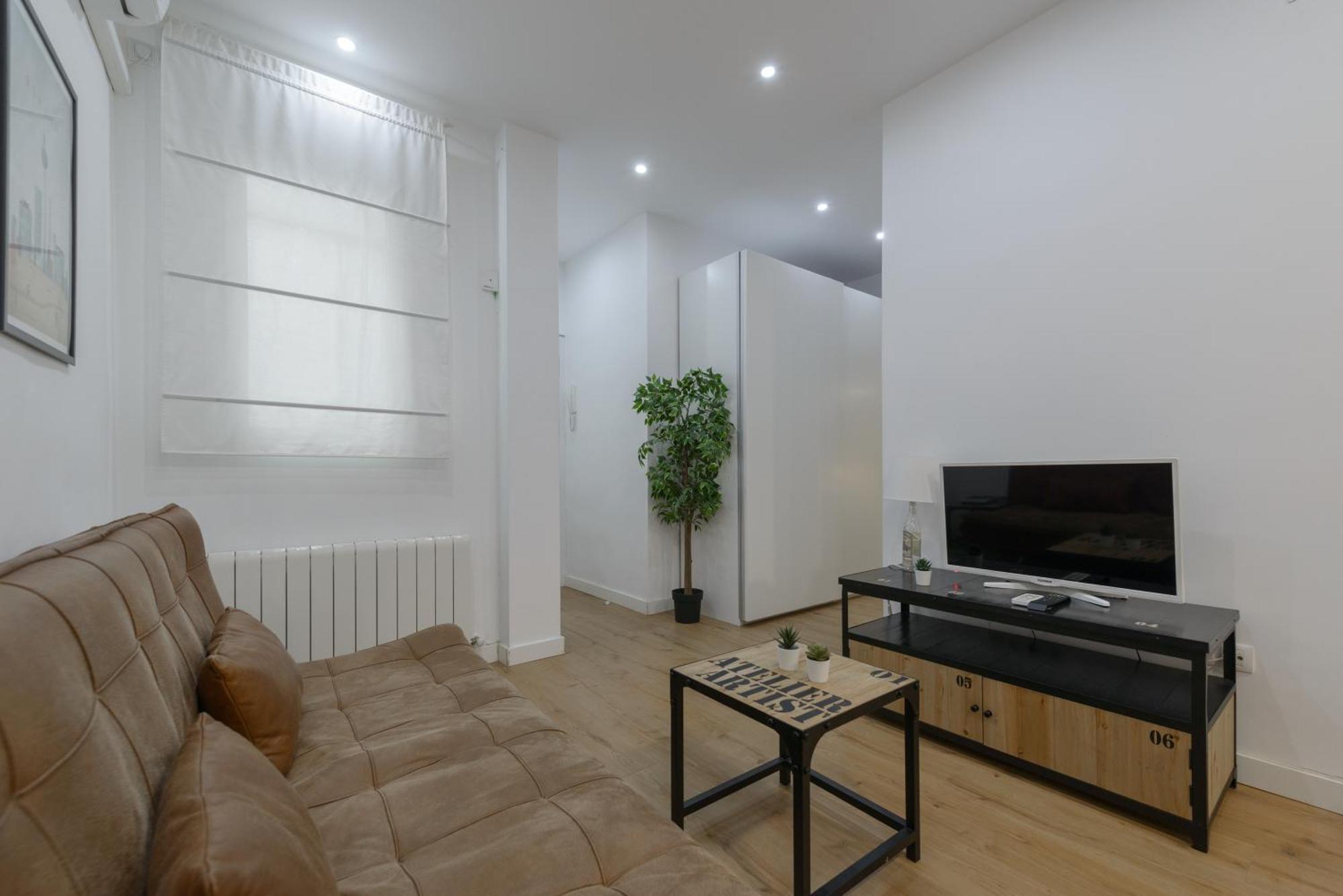 Avila Calle, Precioso Estudio En Santiago Bernabeu-Estrecho En Segundo Piso Sin Ascensor Apartment Madrid Ngoại thất bức ảnh